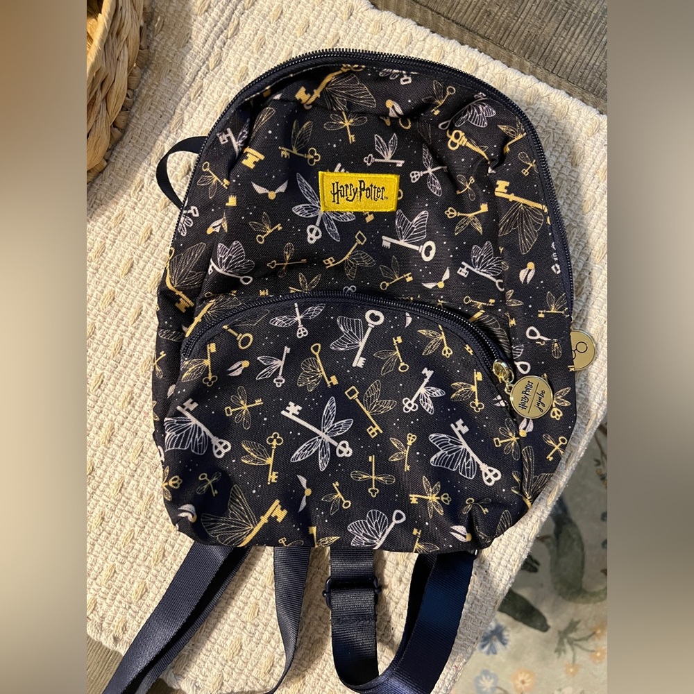 Jujube Harry Potter Flying Keys Petite Backpack
